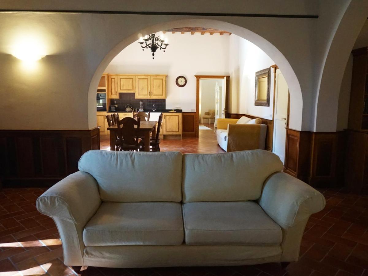 Borgo Colleoli Resort Buitenkant foto